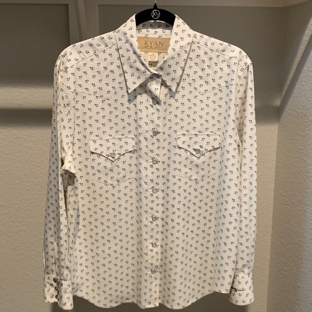 Ryan Michael nwot large pearl snap top